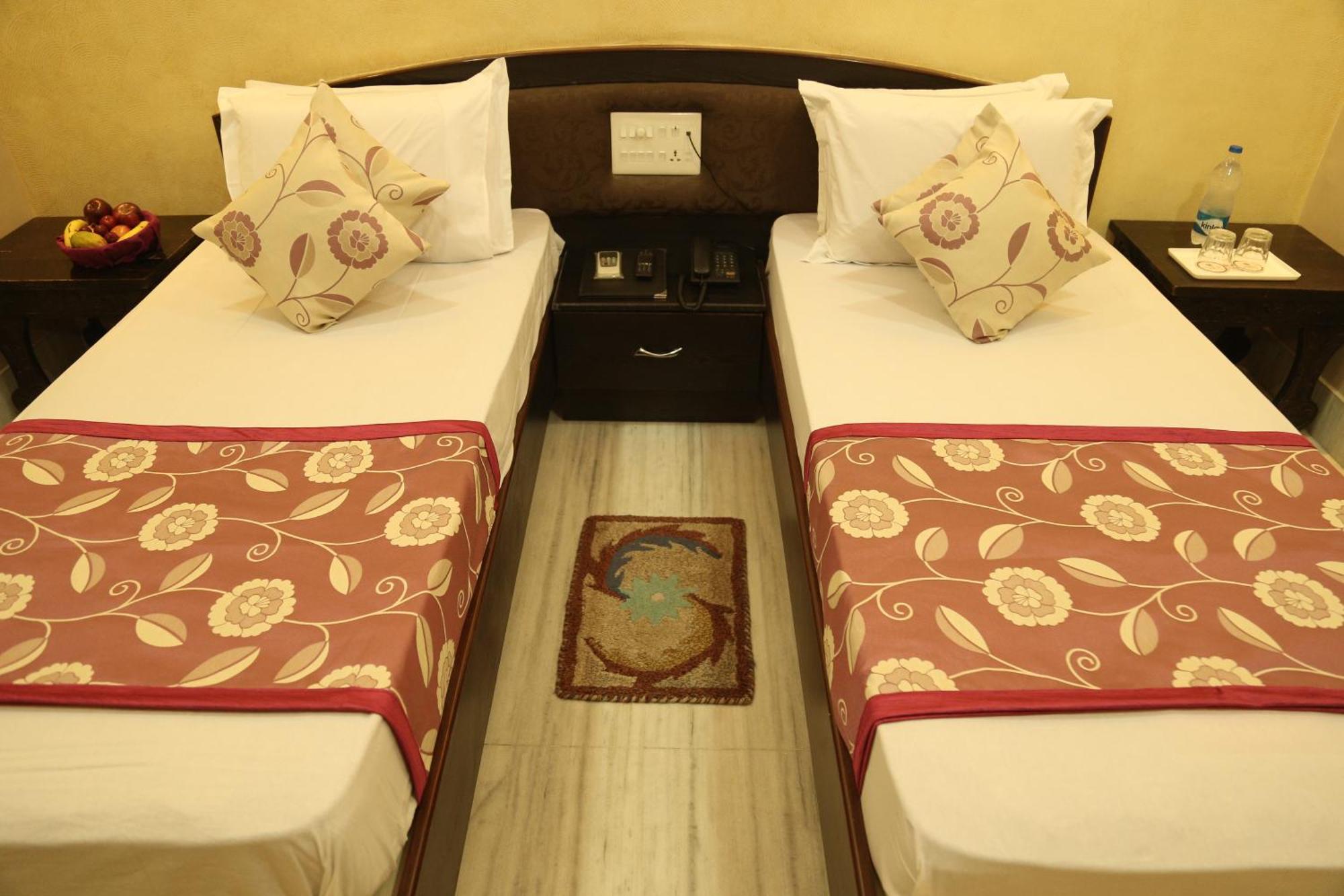Hotel New Golden Palace Phalodi  Kültér fotó